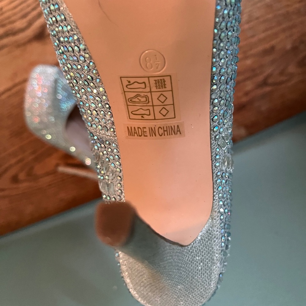 Lauren Lorraine Beautiful Silver Shimmer Sparkling Spike Heels   Size 8.5 - Picture 10 of 13